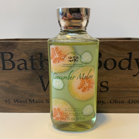 Bath & Body Works Cucumber Melon Shower Gel - Picture 1 of 1